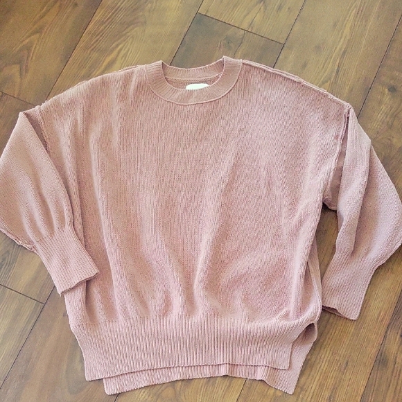 Abercrombie & Fitch Blush Crew Neck Sweater, SZ Small. - Picture 1 of 6